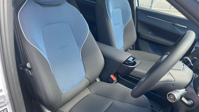 Volvo EX30 315kW Twin Motor Performance Ultra 69kWh 5dr Auto Electric Estate